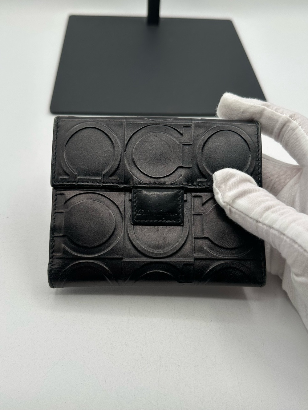Salvatore Ferragamo Leather Embossed Gancini Wallet
